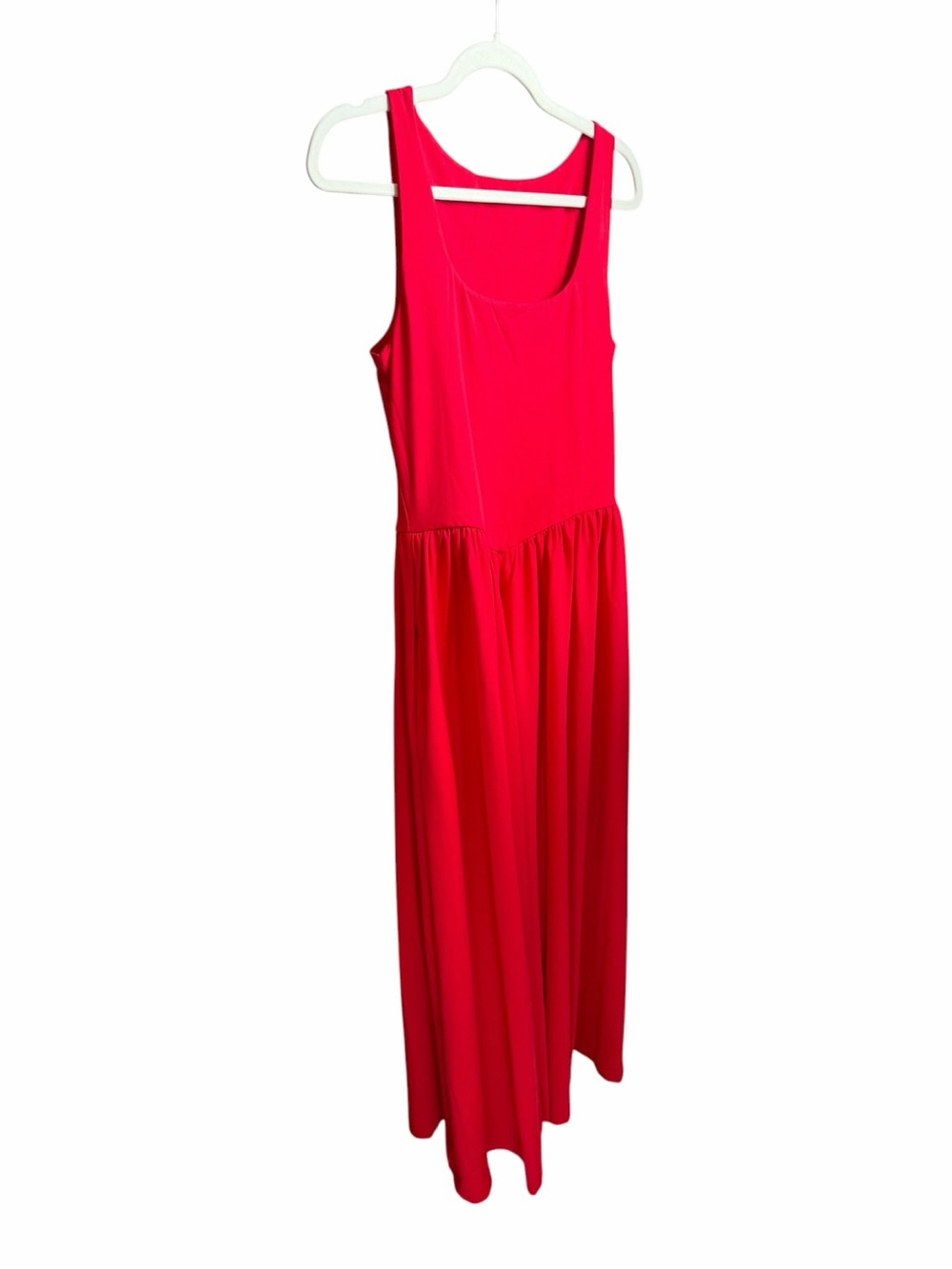 Women's Red Sleeveless Maxi Dress